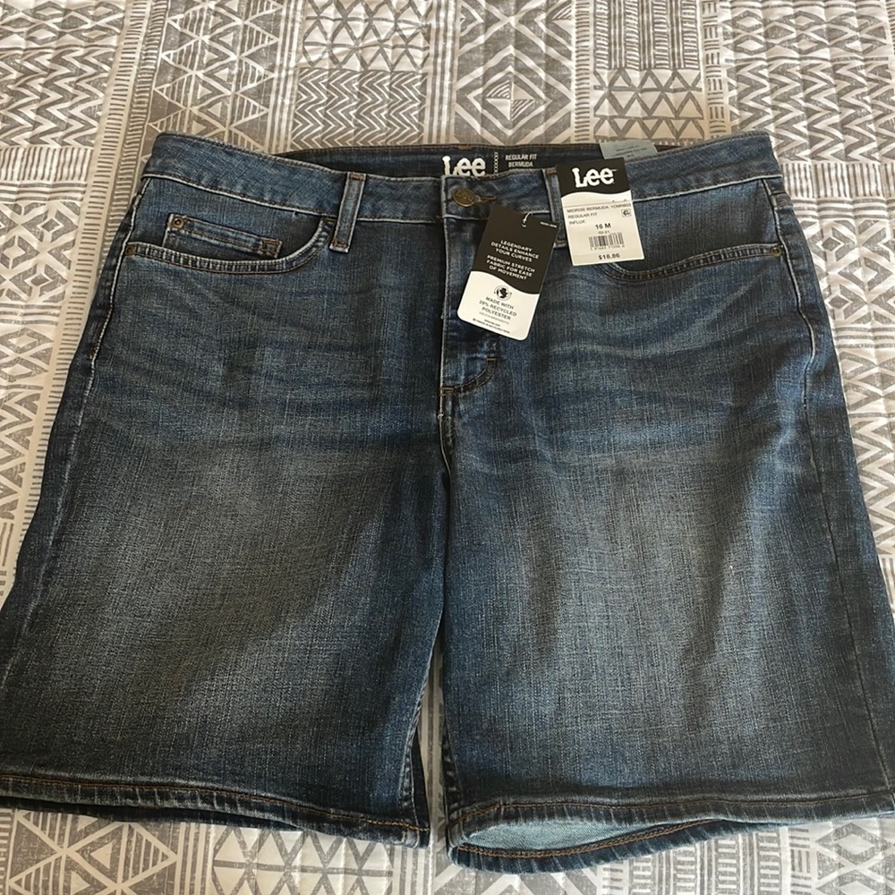Lee Bermuda Shorts SZ 16